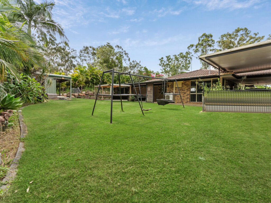 1 Bundoora Drive, Karana Downs, QLD 4306