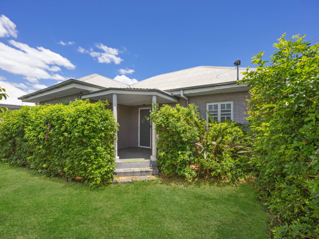 1/19 Railway Street, Booval, QLD 4304