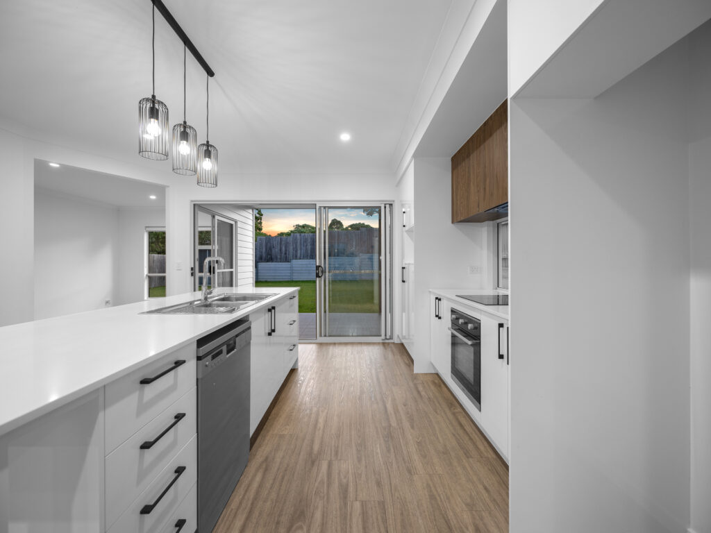 21 William Close, Park Ridge, QLD 4125
