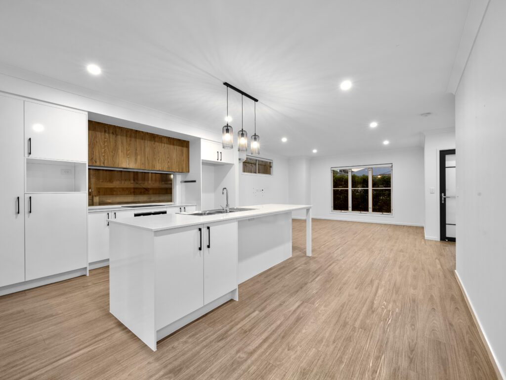 21 William Close, Park Ridge, QLD 4125
