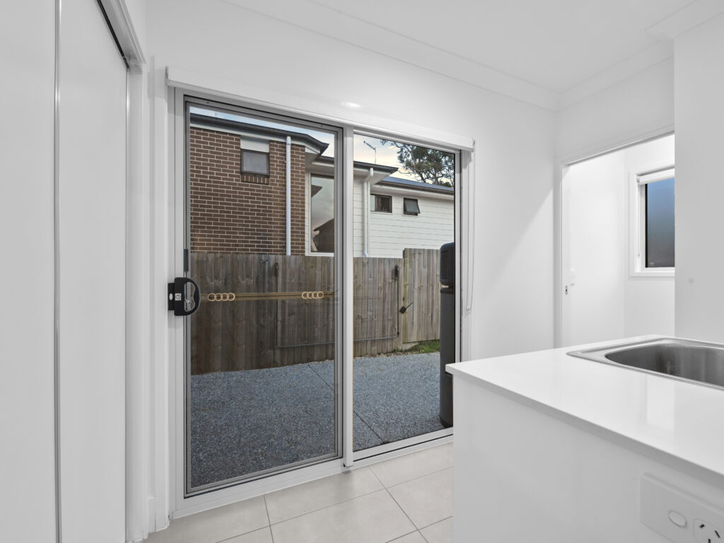 21 William Close, Park Ridge, QLD 4125