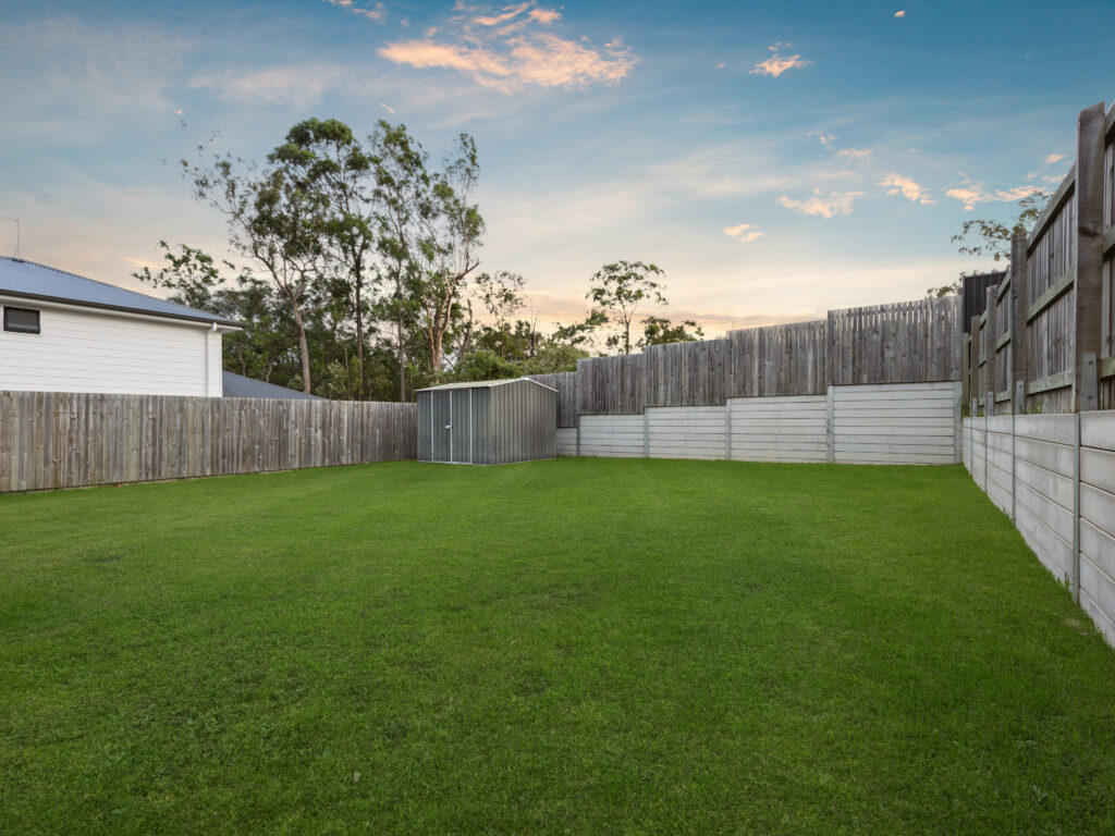 21 William Close, Park Ridge, QLD 4125