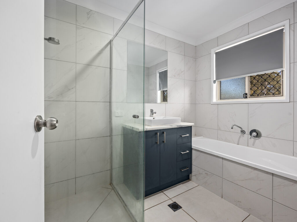 12 Comona Court, Wulkuraka, QLD 4305