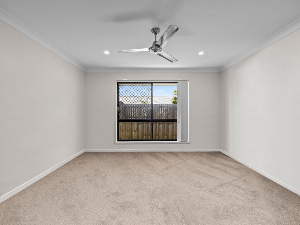 8 Don Street, Deebing Heights, QLD 4306