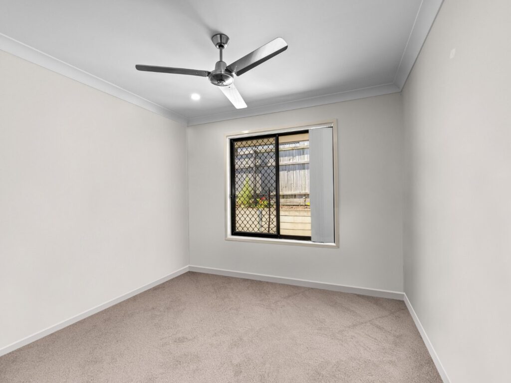 8 Don Street, Deebing Heights, QLD 4306