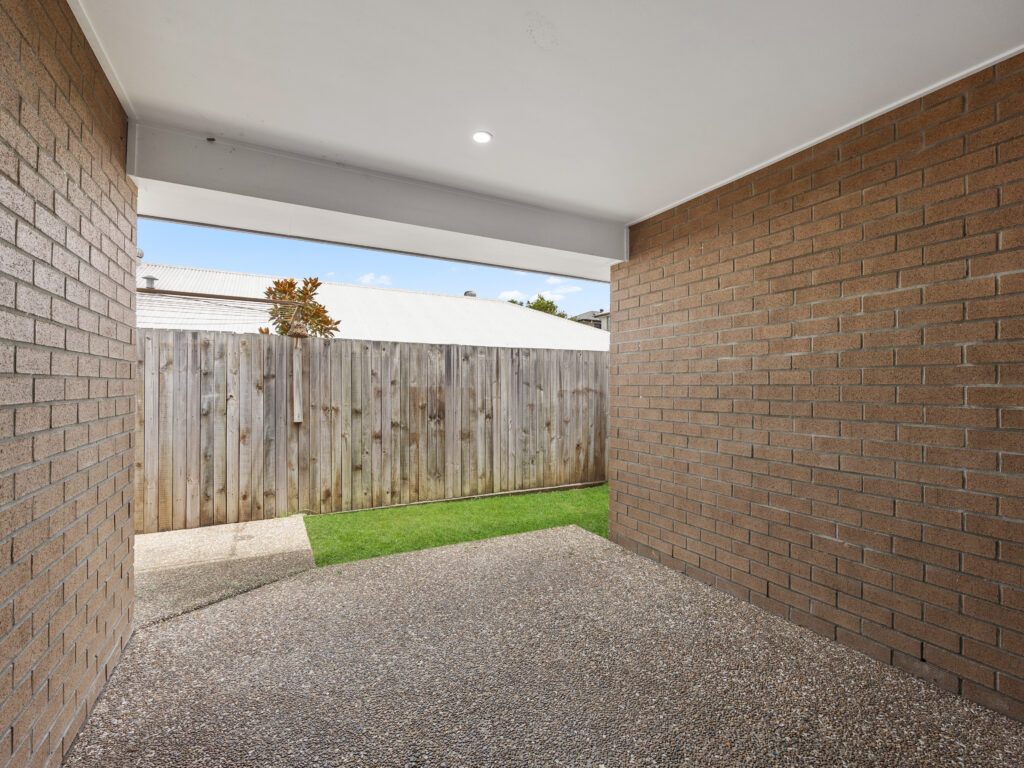 16 Lillypilly Drive, Ripley, QLD 4306