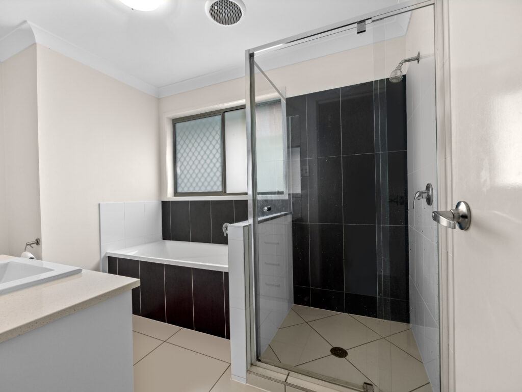 16 Lillypilly Drive, Ripley, QLD 4306