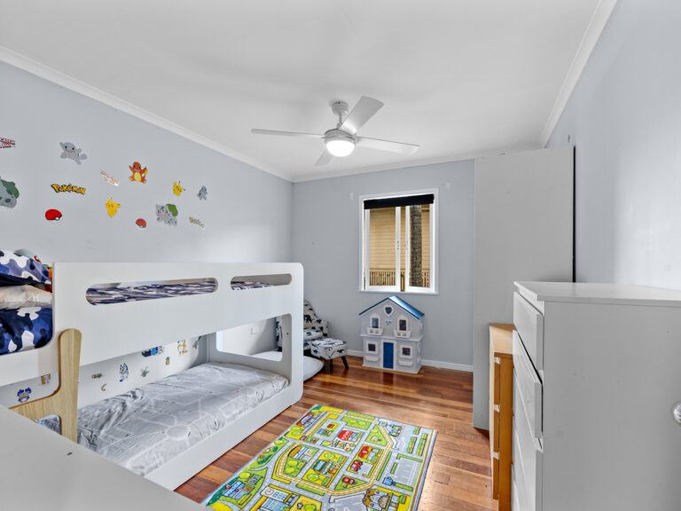 19 Maher Street, North Ipswich, QLD 4305