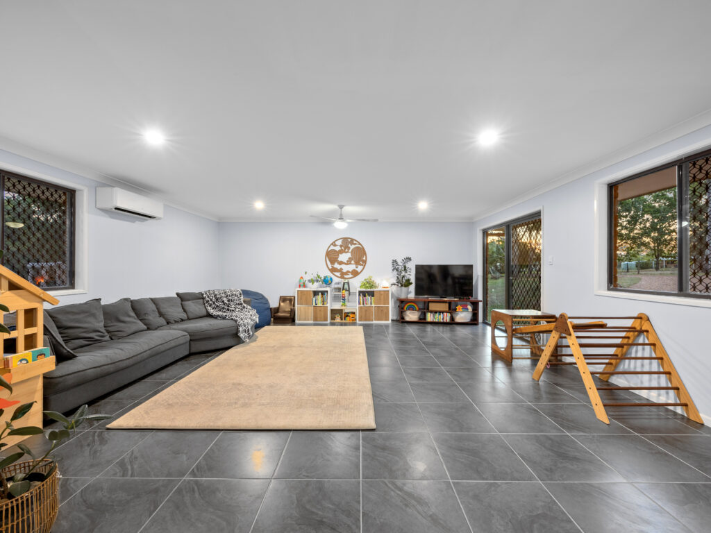 68 Poole Road, Fernvale, QLD 4306