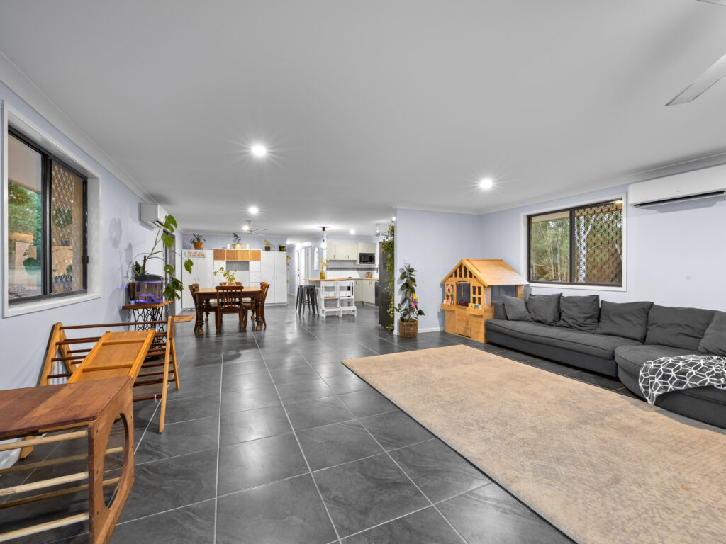 68 Poole Road, Fernvale, QLD 4306