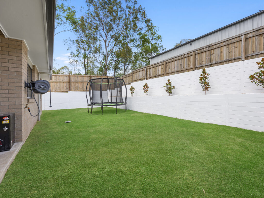 7 Maximillian Crescent, Deebing Heights, QLD 4306