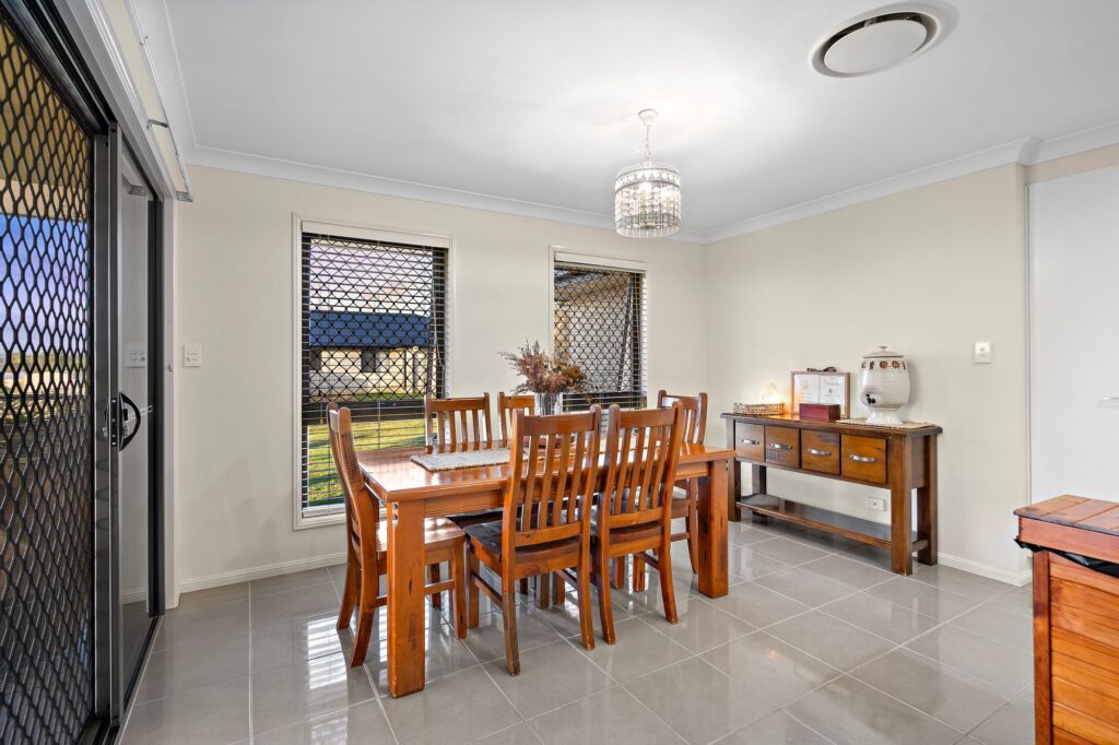 18 Banksia Road, Gatton, QLD 4343