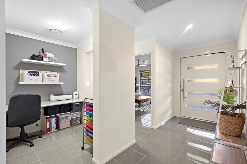 18 Banksia Road, Gatton, QLD 4343