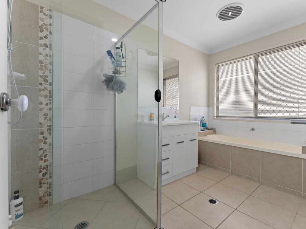 123 Whitmore Crescent, Goodna, QLD 4300