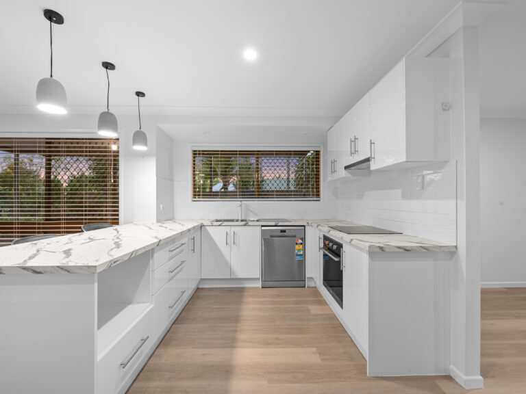 17 Hood Street, Karalee, QLD 4306
