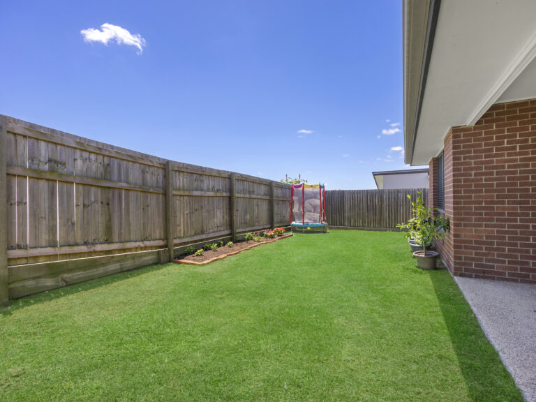 13 Coolah Street, South Ripley, QLD 4306