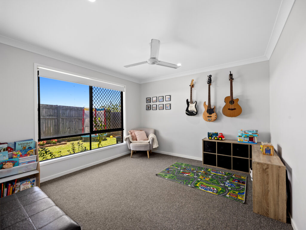 13 Coolah Street, South Ripley, QLD 4306