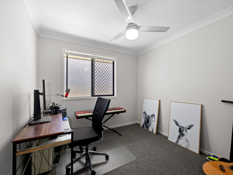 13 Coolah Street, South Ripley, QLD 4306