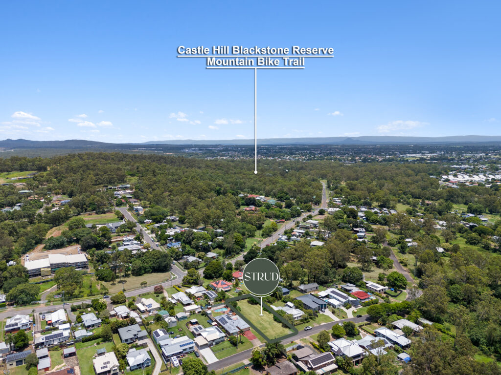 33 Queen Street, Blackstone, QLD 4304