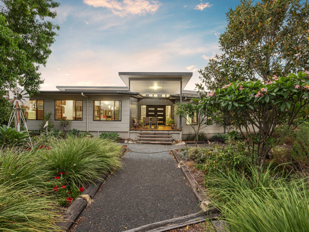 17 Heron Street, Laidley Heights, QLD 4341