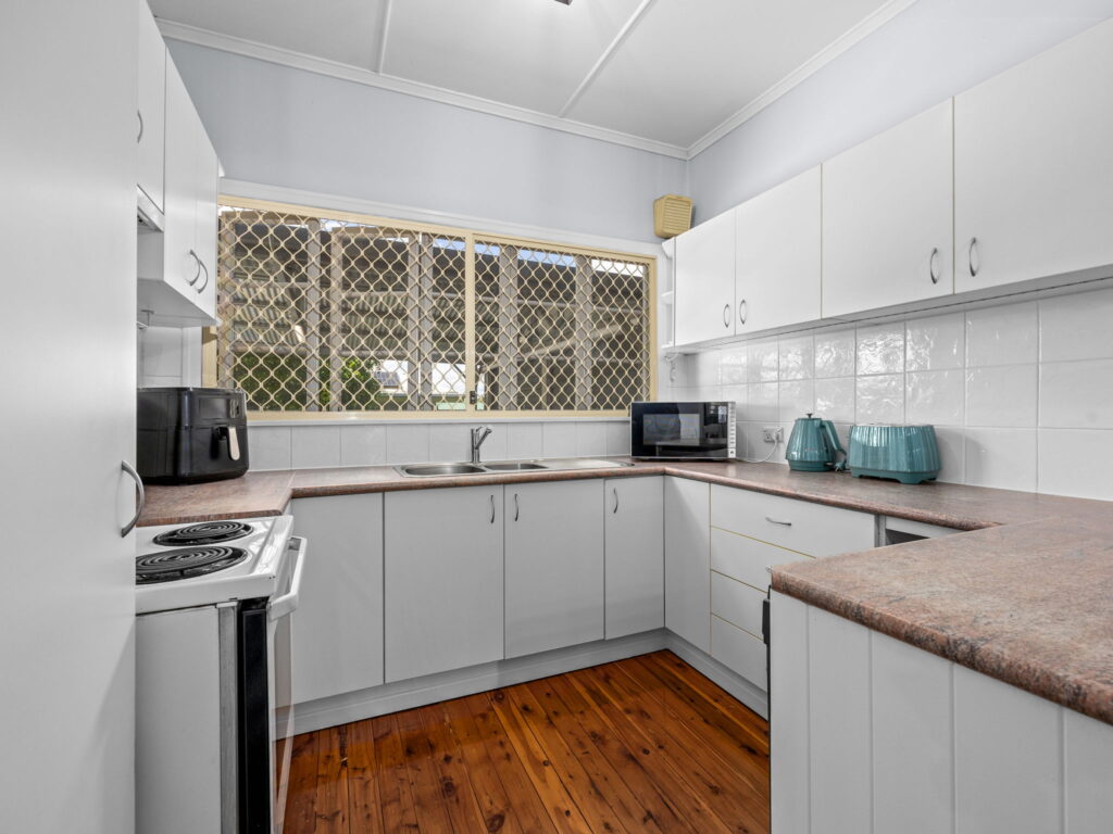 35 Gomer Street, Booval, QLD 4304