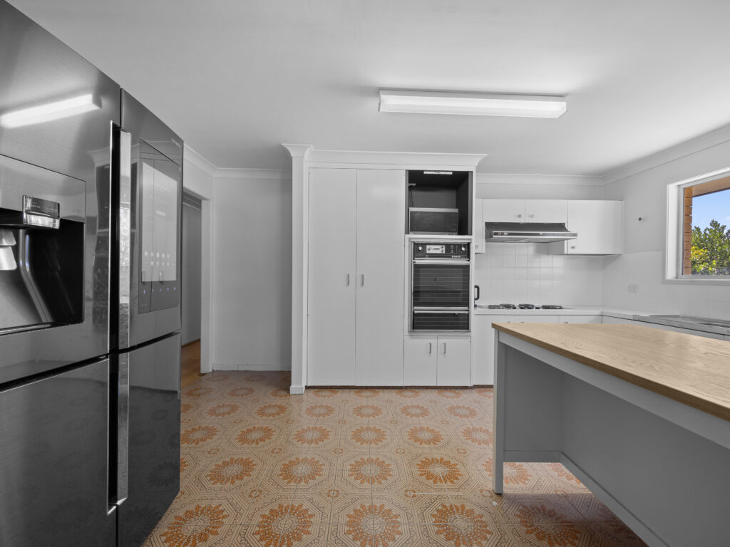 8 Leopard Street, Raceview, QLD 4305