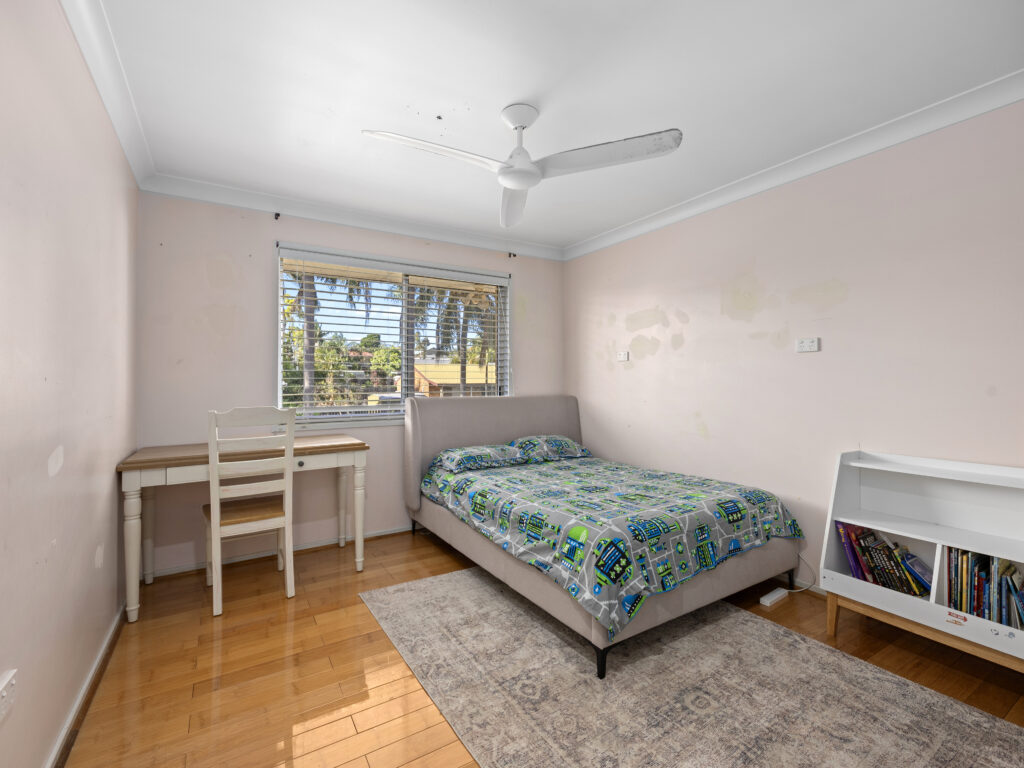 8 Leopard Street, Raceview, QLD 4305