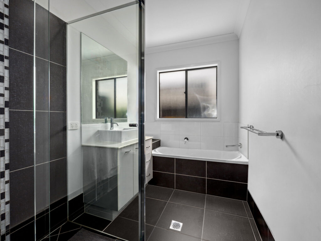3 Boyland Way, Ripley, QLD 4306