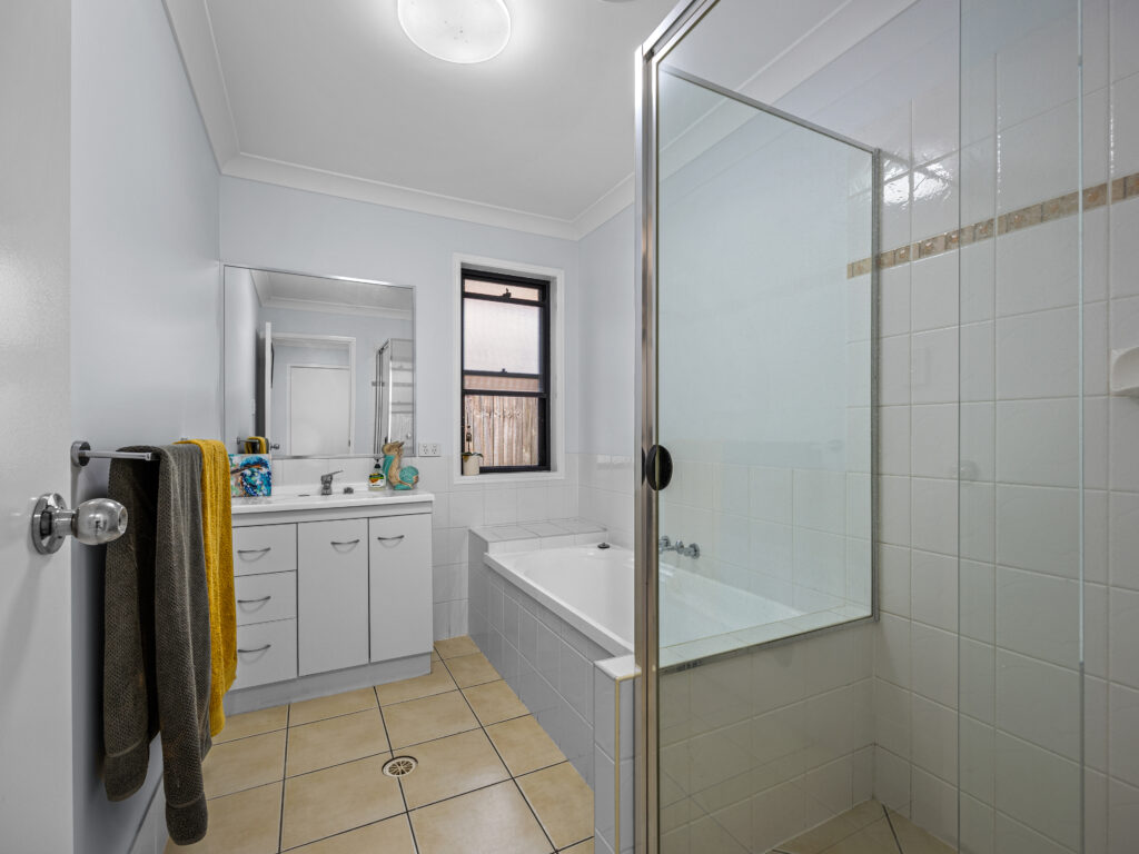 19 Katie Way, Raceview, QLD 4305
