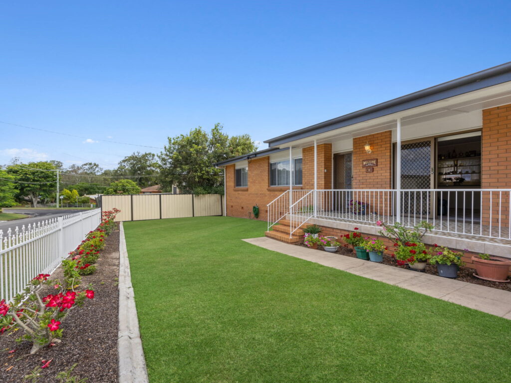 15 Loveanius Street, Silkstone, QLD 4304