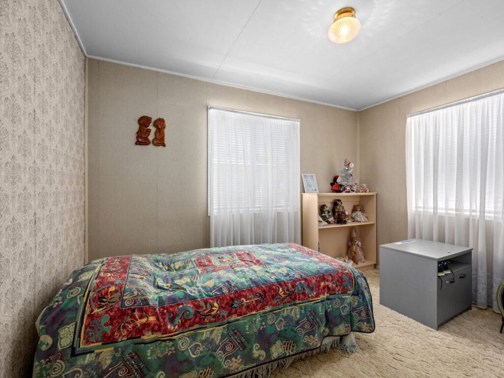 15 Loveanius Street, Silkstone, QLD 4304