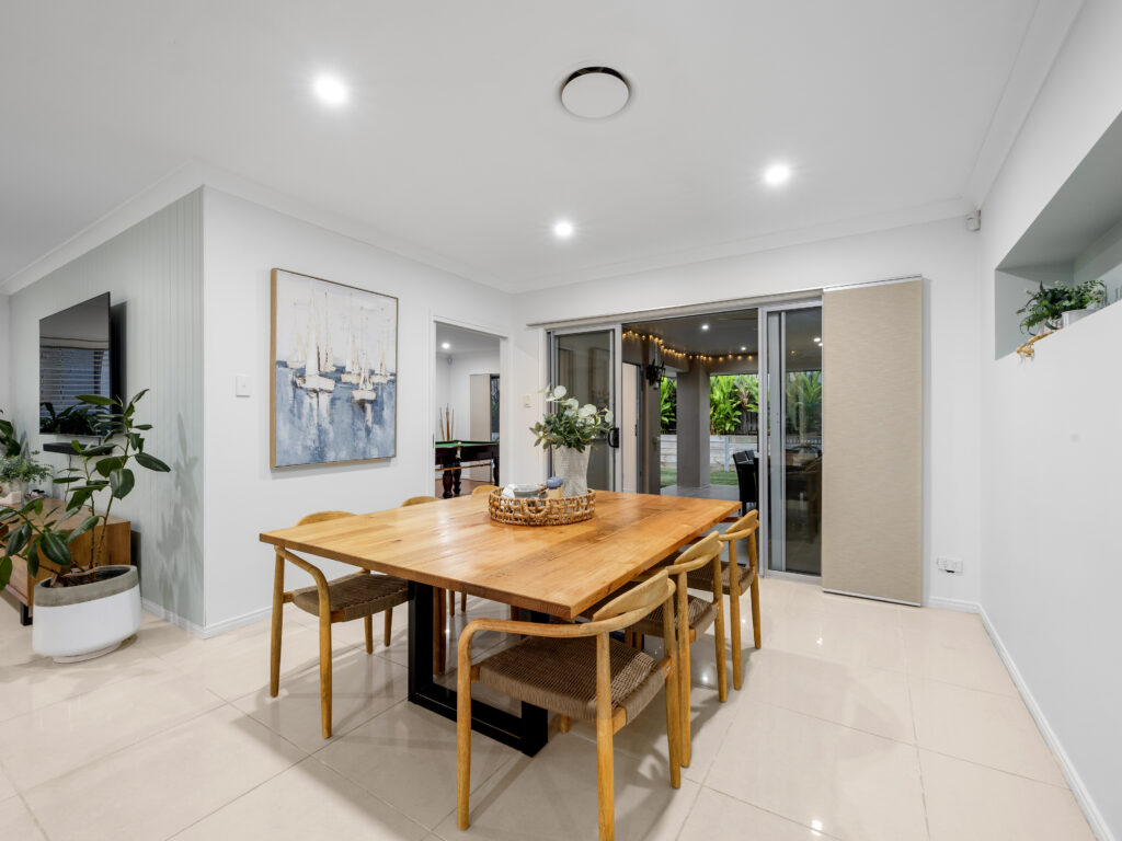 118 Santa Monica Drive, Augustine Heights, QLD 4300