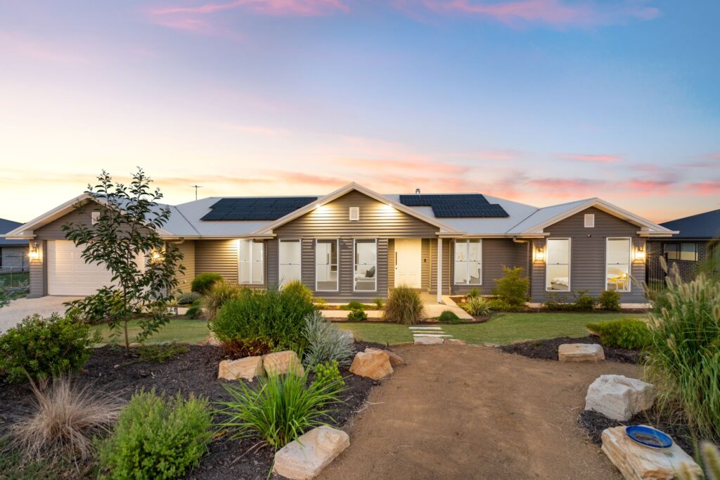 13 Ridgevale Drive, Regency Downs, QLD 4341