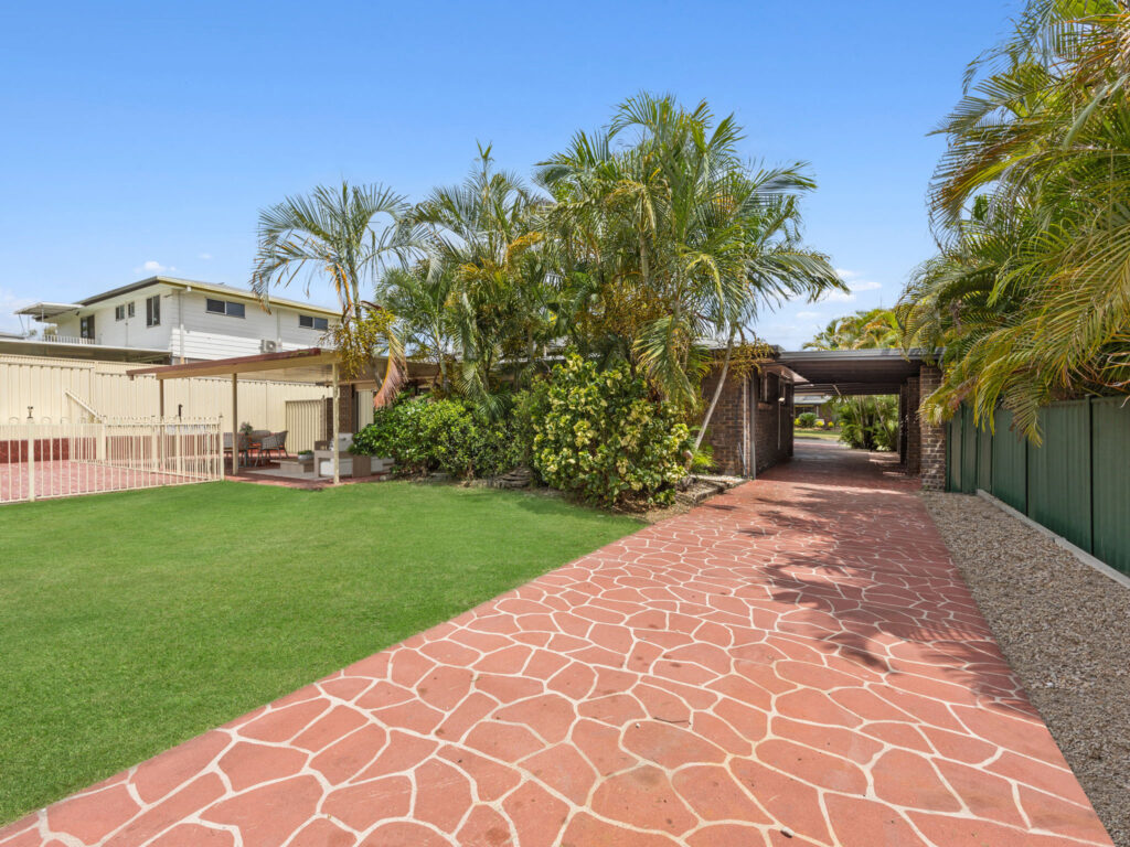 18 Falvey Street, Ripley, QLD 4306
