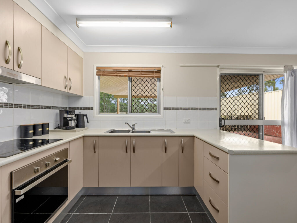18 Falvey Street, Ripley, QLD 4306