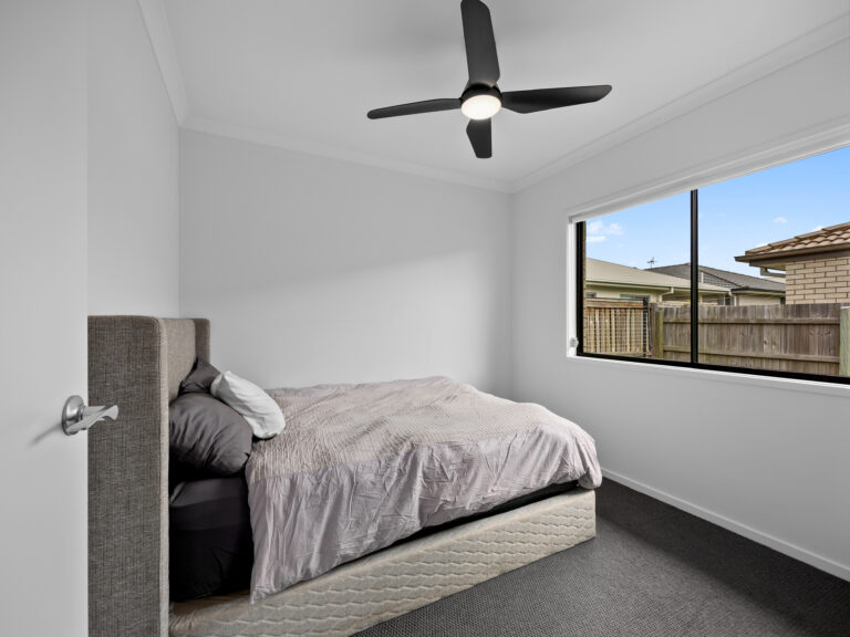 6 Bassin Street, Pallara QLD 4110