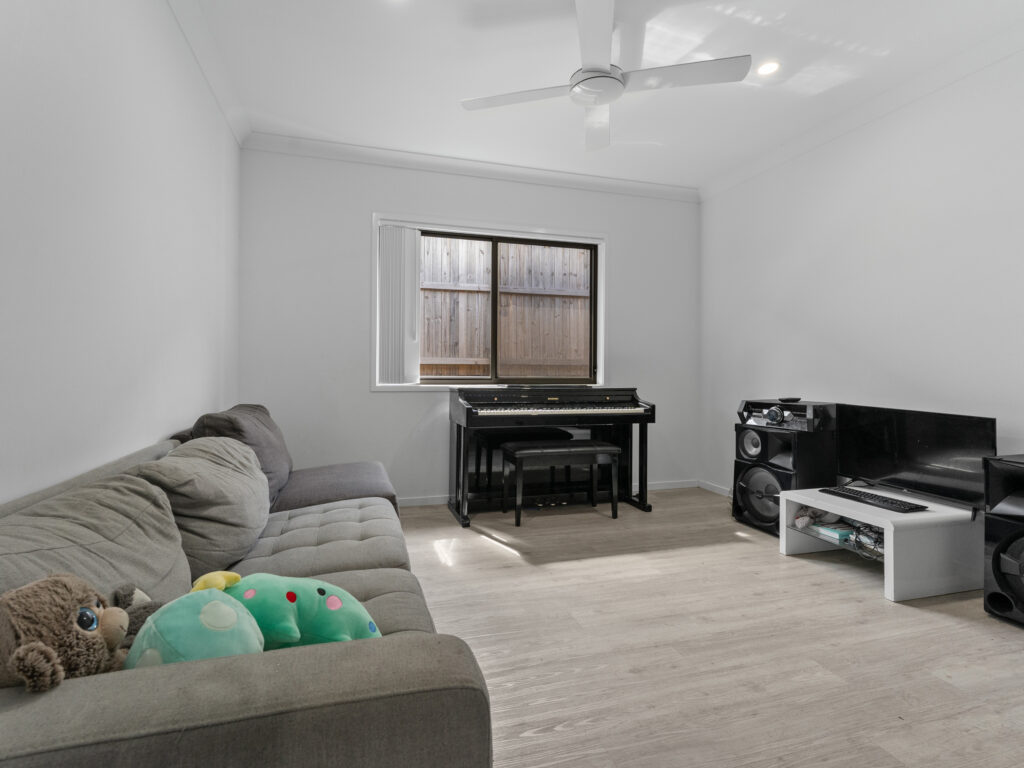 45 Quartz Crescent, Collingwood Park QLD 4301
