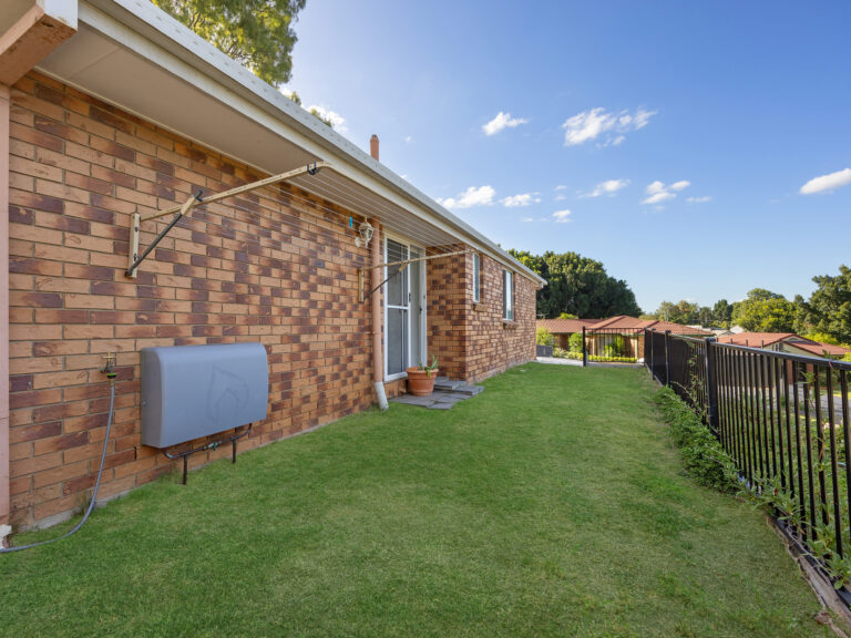 17 Henry Samuel Drive, Redbank Plains QLD 4301