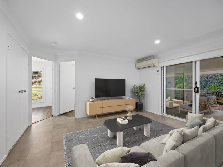 17 Henry Samuel Drive, Redbank Plains QLD 4301