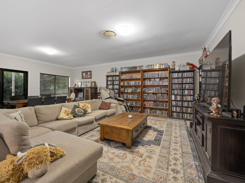 79 President Circle, Karalee, QLD 4306