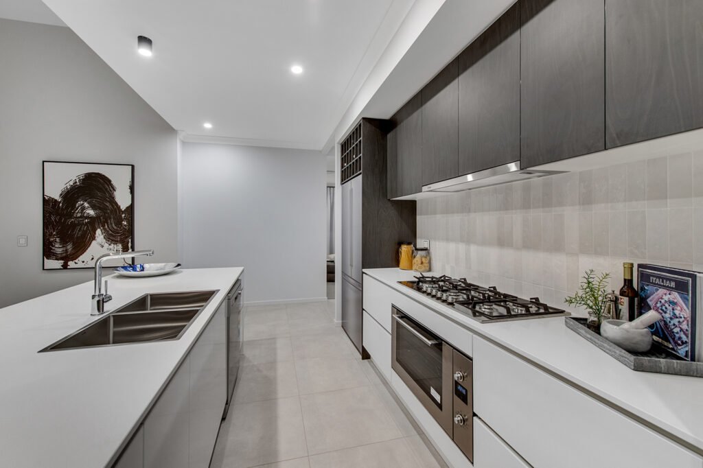 16 Peterson Way, White Rock, QLD 4306