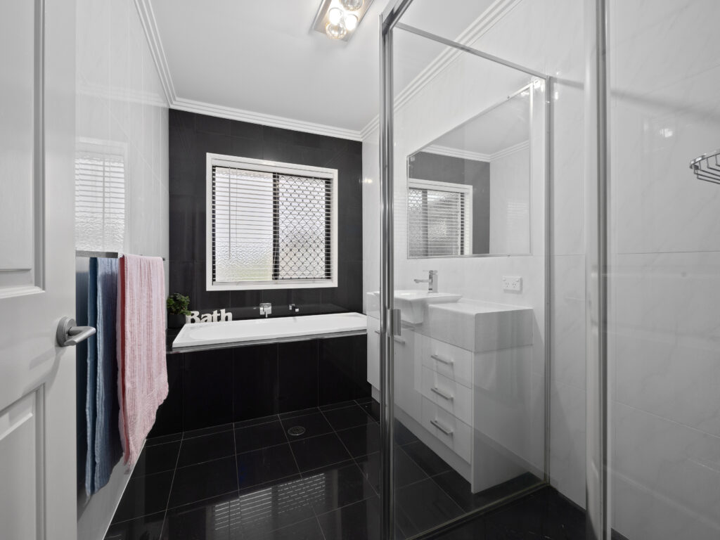 92 Willowbank Drive, Willowbank, QLD 4306