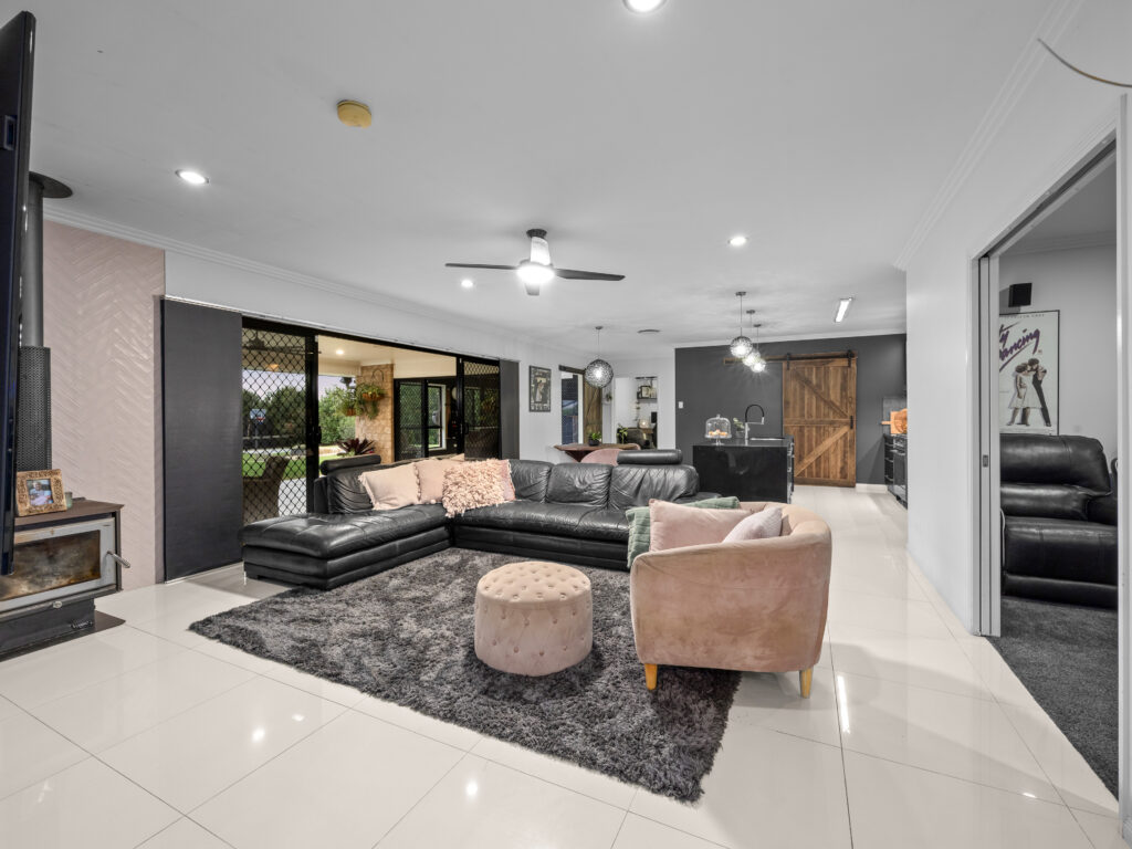 92 Willowbank Drive, Willowbank, QLD 4306