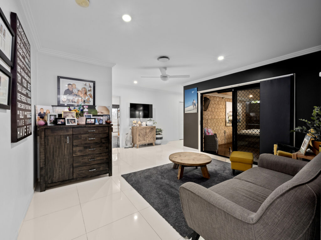 92 Willowbank Drive, Willowbank, QLD 4306