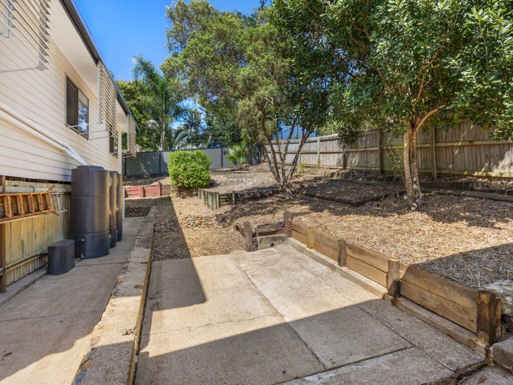 76 Hall Street, Yamanto, QLD 4305