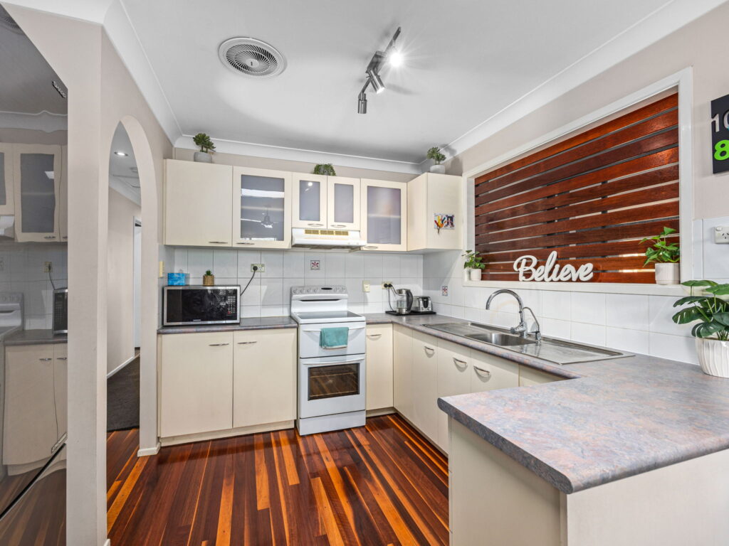 76 Hall Street, Yamanto, QLD 4305