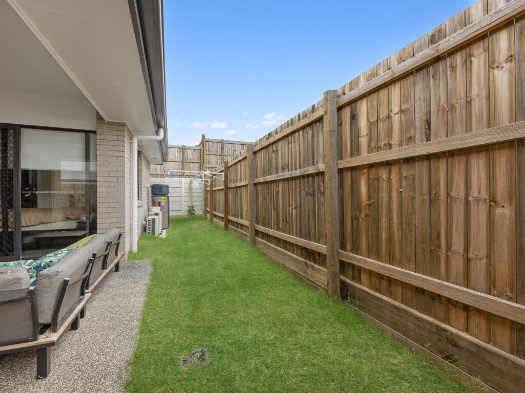 42 Bethanga Way, Spring Mountain, QLD 4300