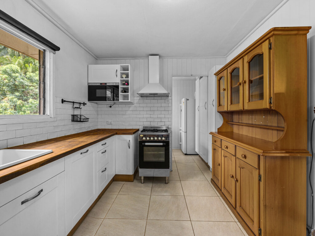 39 Brisbane Road, Riverview, QLD 4303