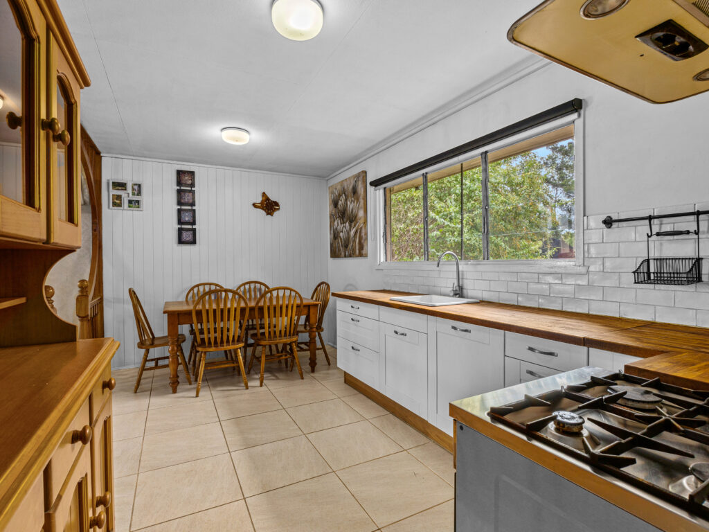 39 Brisbane Road, Riverview, QLD 4303