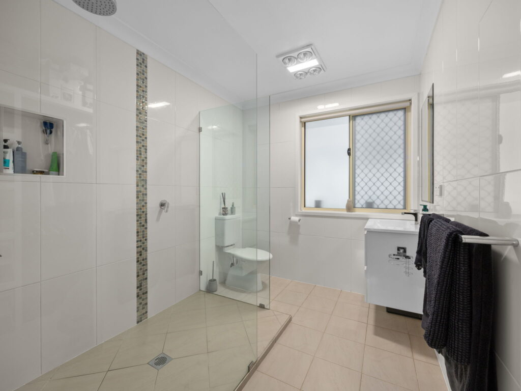 9-17 Woodswallow Court, Greenbank, QLD 4124
